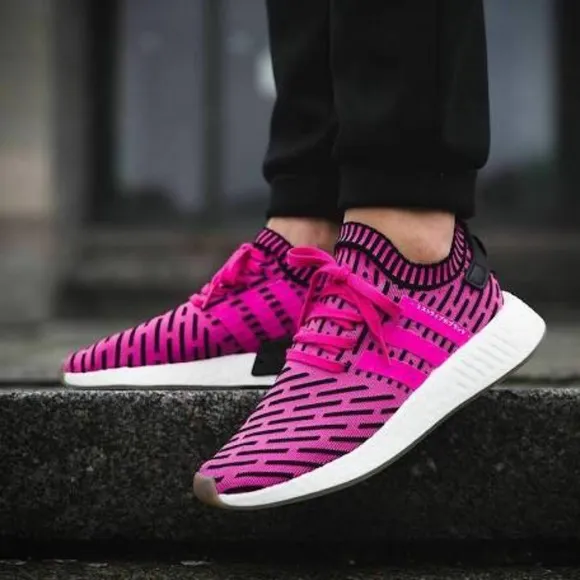 🆕 Adidas NMD R2 Japan Pack Shock Pink Shoes