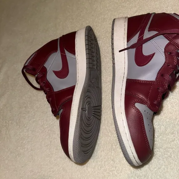 🏀 Jordan one sneaker