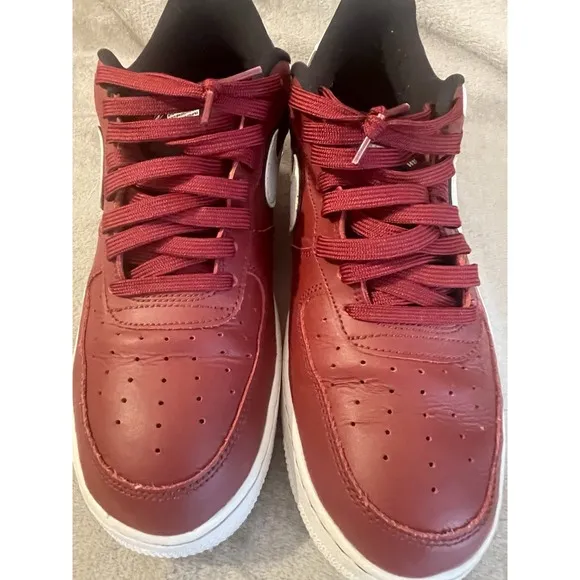 10.5 Nike Air Force 1 Maroon White Black  Lace Up AF1