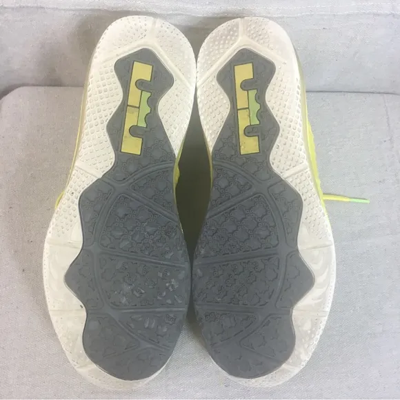 2013 Nike Labron 10 Mens Low Top Shoes