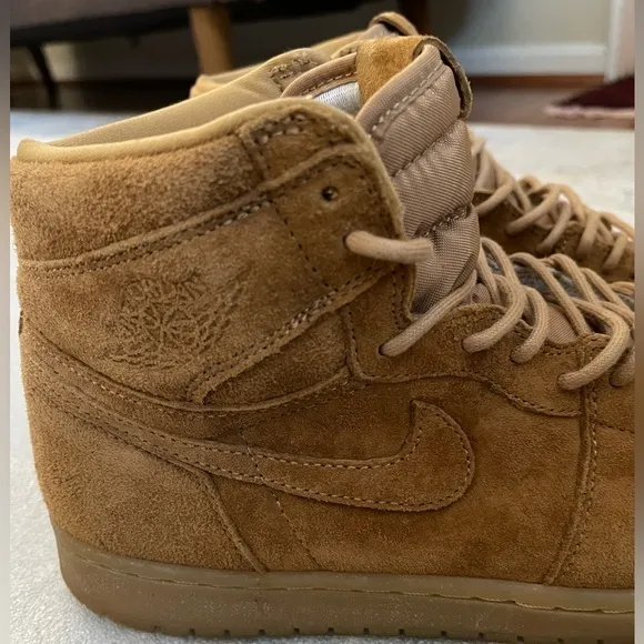 2017 NIKE AIR JORDAN‎ 1 RETRO HIGH OG WHEAT 555088-710 MENS SIZE 10.5