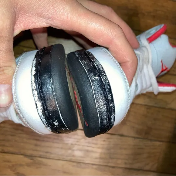 2019 Air Jordan 5 White/Fire Red-Black size 11 C