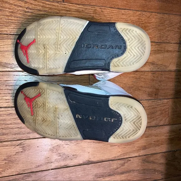 2019 Air Jordan 5 White/Fire Red-Black size 11 C