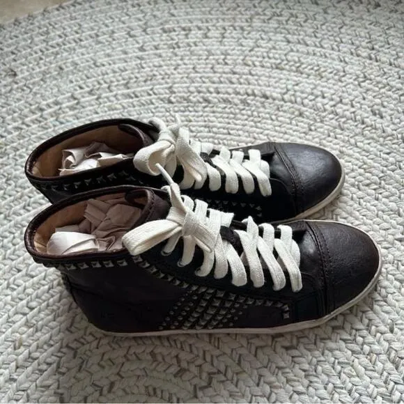 [5.5] Frye Kira Studded Brown Leather Hi-Top Sneaker Shoes Leather Treated Women