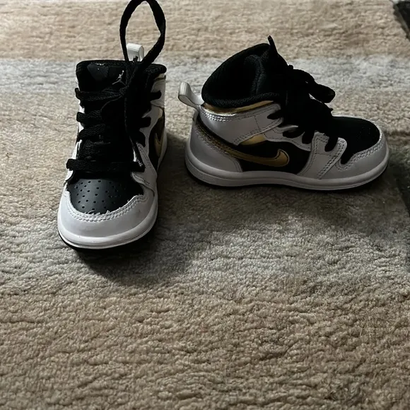 5C Jordan’s Mids