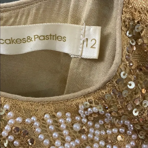 A beautiful Gold and White dress