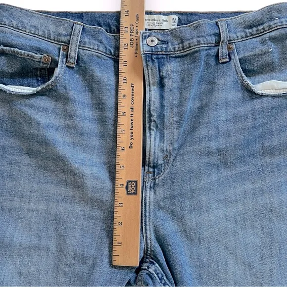 Abercrombie &amp; Fitch Ultra High Rise Ankle Straight Jean Size 18