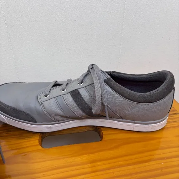 Adidas Adicross Spikeless Golf Shoes Leather Low Top Gray Casual Size 1515