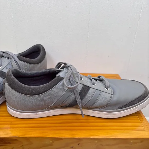 Adidas Adicross Spikeless Golf Shoes Leather Low Top Gray Casual Size 1515