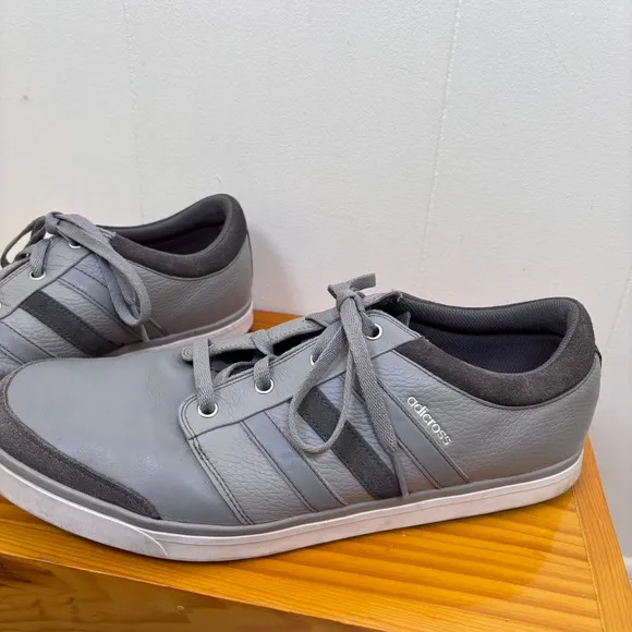 Adidas Adicross Spikeless Golf Shoes Leather Low Top Gray Casual Size 1515