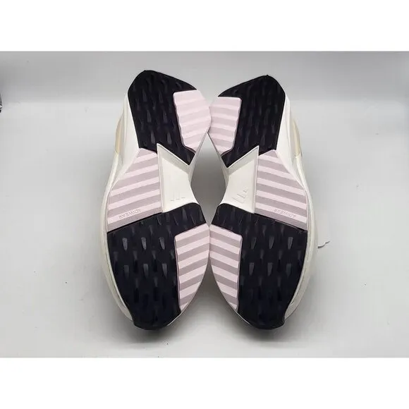Adidas Avryn X IF9158 Womens Running Shoes Boost Cushioning Size 9