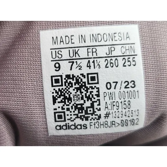 Adidas Avryn X IF9158 Womens Running Shoes Boost Cushioning Size 9