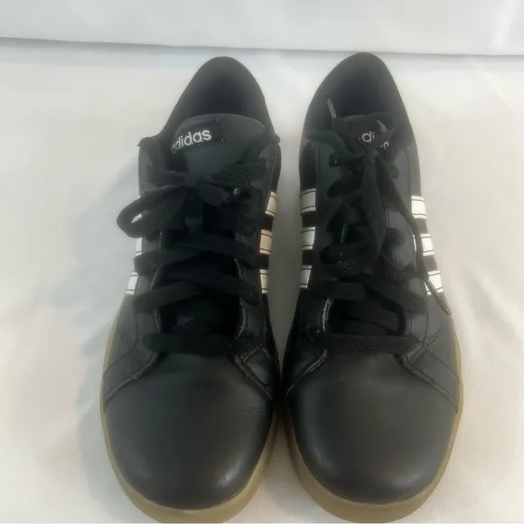 adidas Baseline Black/ white Gum Boys' Shoes size: 5