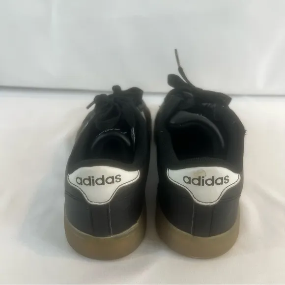 adidas Baseline Black/ white Gum Boys' Shoes size: 5