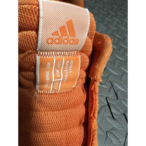 Adidas‎ Bounce Basketball Shoes 600001 2018 Orange Mens 12.5 Vintage AH2671