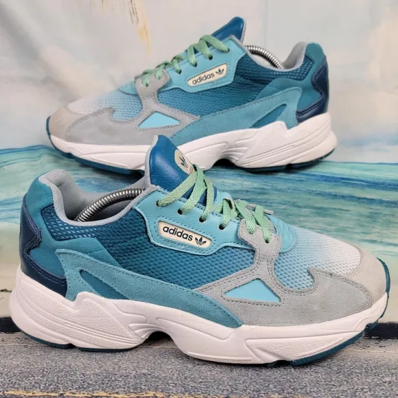Adidas FALCON  Womens 9