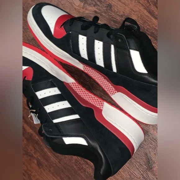 Adidas Forum low size 15