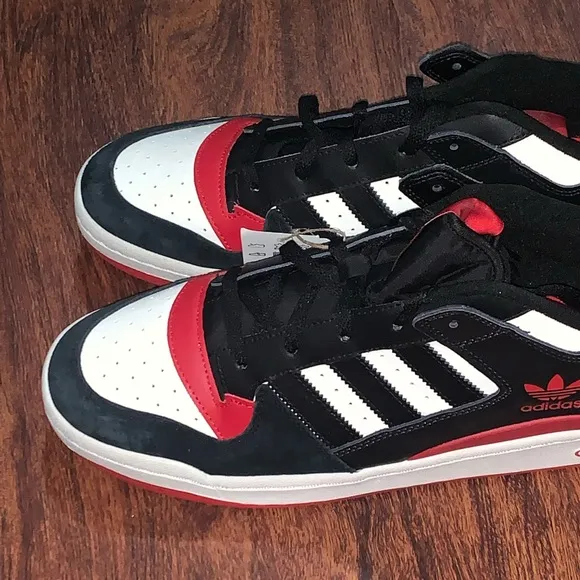 Adidas Forum low size 15