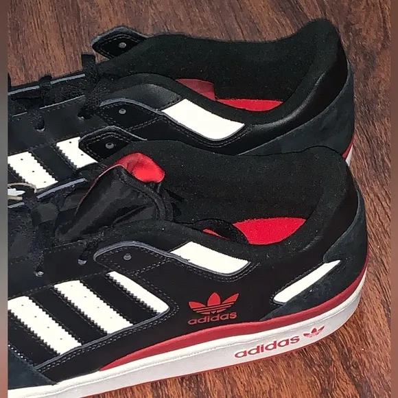 Adidas Forum low size 15