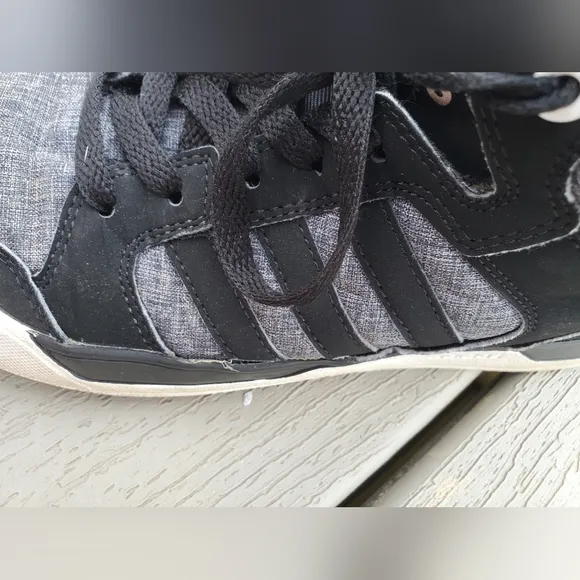 Adidas | M7 | Black/Gray Neo Raleigh Mid Top Basketball Sneakers