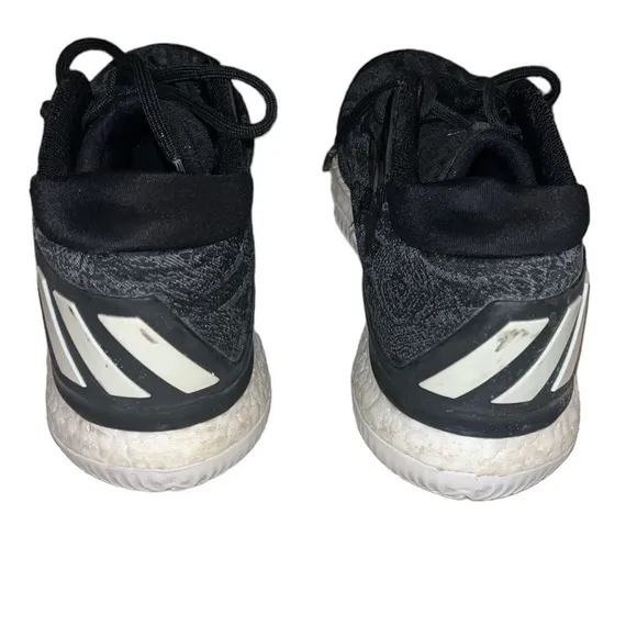 adidas Men's Crazylight Boost Low Basketball Shoes 7.5