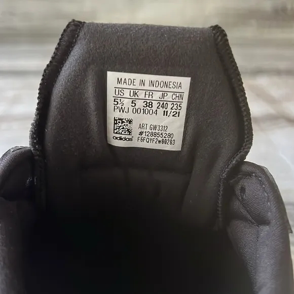 Adidas Original Retropy F2J Kid Size 5 1/2