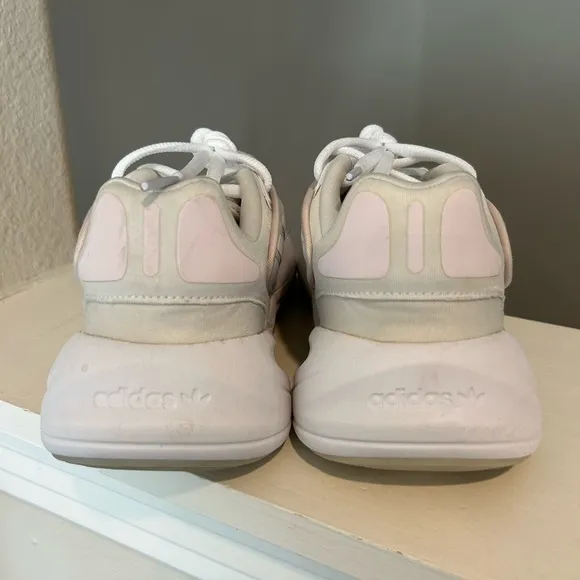 Adidas Originals Ozelia Low Top Athletic Running Shoes White GW1499 Youth 4.5