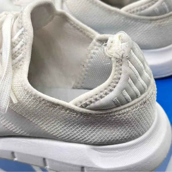 Adidas Originals Swift Run X Triple White Men’s size 10.5 Running Shoes Sneaker