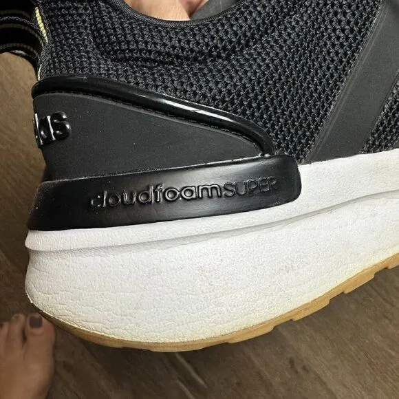 adidas Racer TR21 Black Gum Women’s Size 8