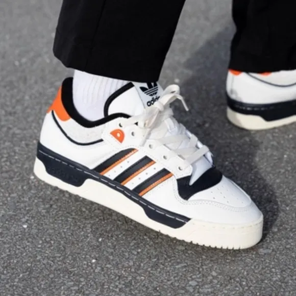 adidas Rivalry 86 Low Cloud White/Core Black/Semi Impact Orange