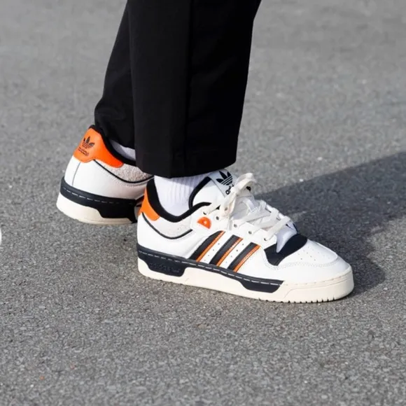 adidas Rivalry 86 Low Cloud White/Core Black/Semi Impact Orange