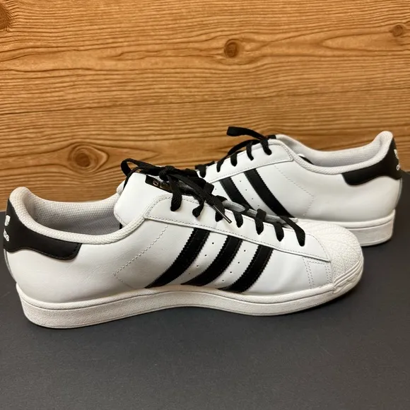 Adidas Superstar Low Top White with Black Stripes Shell Toe Sneakers Mens 12