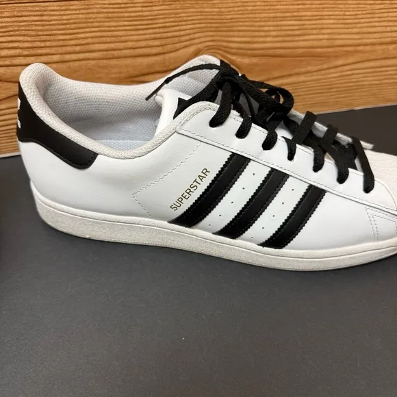 Adidas Superstar Low Top White with Black Stripes Shell Toe Sneakers Mens 12