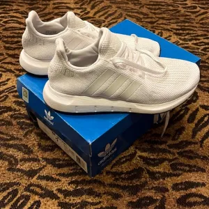 Adidas Swift Run 3 Shoes