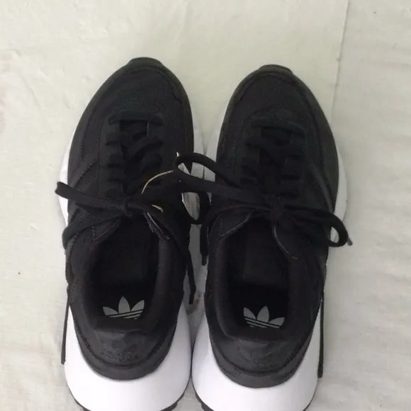 Adidas Unisex Big Kid Retropy F2 J Black &amp; White Sz 7