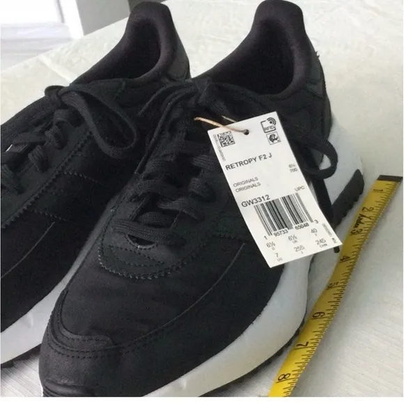 Adidas Unisex Big Kid Retropy F2 J Black &amp; White Sz 7