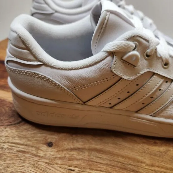 Adidas white Rivalry Low Shoes womens 8.5