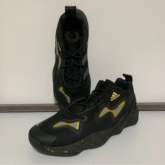 Adidas Women's Exhibit A Candace Parker Basketball Shoes-Size 11 NWT