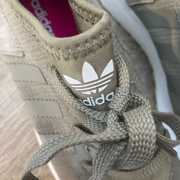 ADIDAS | Women's Flashback Mid Running Shoes FLB Primeknit Sneakers LIKE NEW 6.5