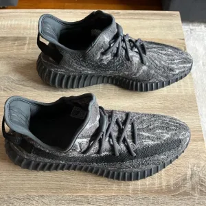 Adidas Yeezy Boost 350 Mens 11.5 Dark Salt Black Gray Streaks