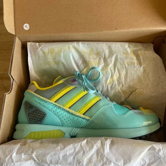 Adidas ZX 0006 Inside Out Tennis Shoes Youth size 7 Women’s size 8.5