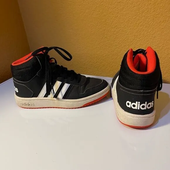 ADIDAS HIGH Top Shoes Stylish Gently Used Boys, Size 4 Big Boy, Black White Red