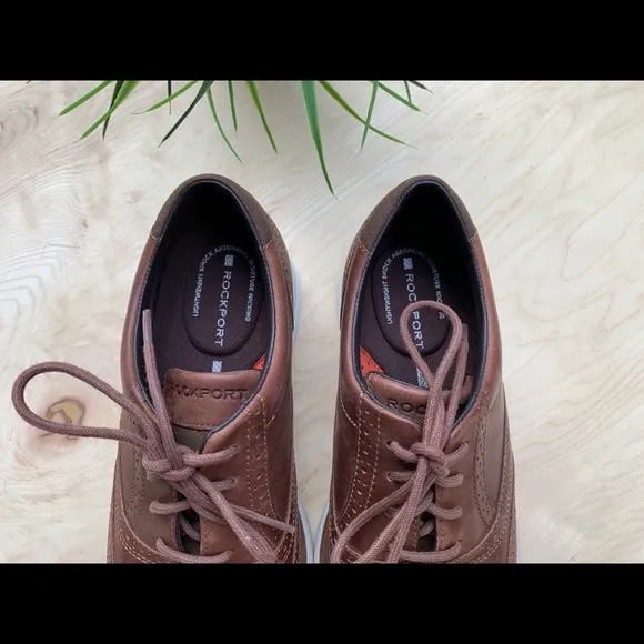 Adiprene by adidas men’s NWT dress shoes