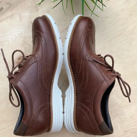 Adiprene by adidas men’s NWT dress shoes