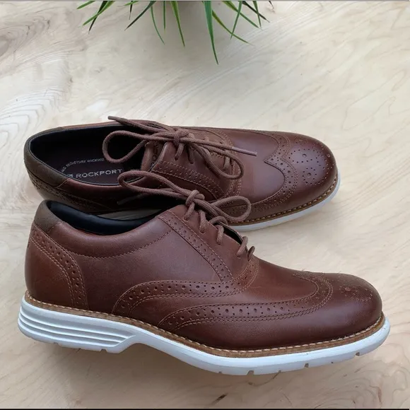 Adiprene by adidas men’s NWT dress shoes