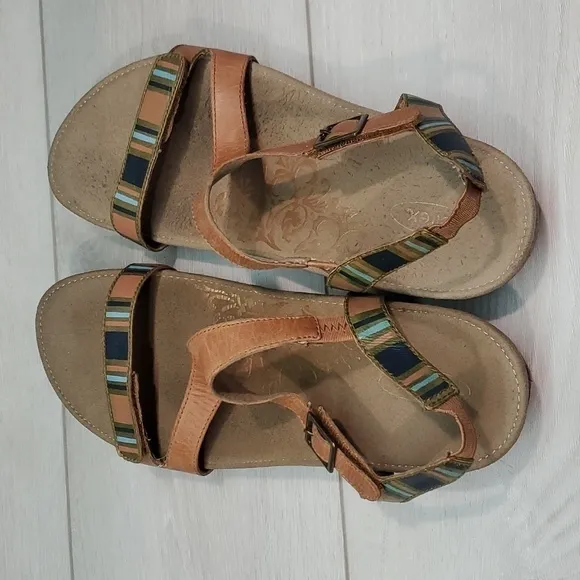 Aetrex Womens Comfort Leather Wedge Strap Sandals shoes sz 10.5