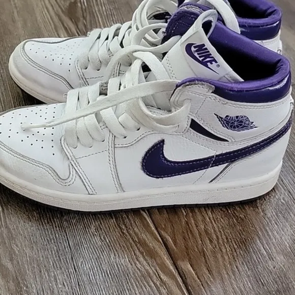 Air Jordan 1 High OG 'Court Purple Sz 6.5 Women