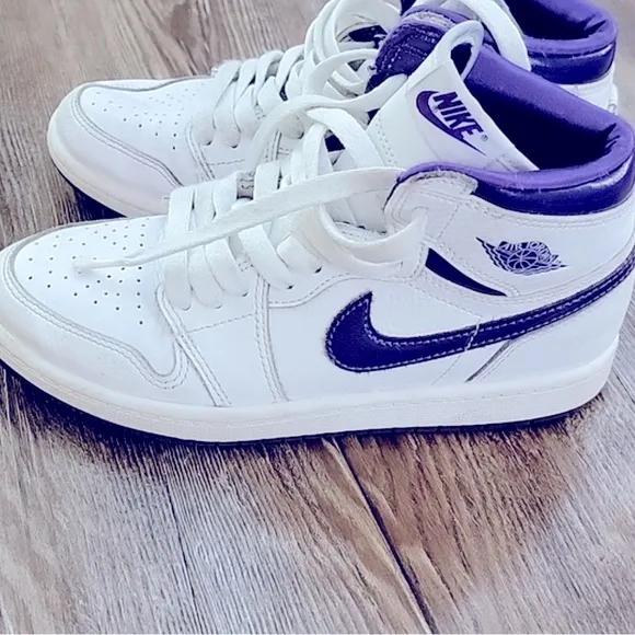 Air Jordan 1 High OG 'Court Purple Sz 6.5 Women