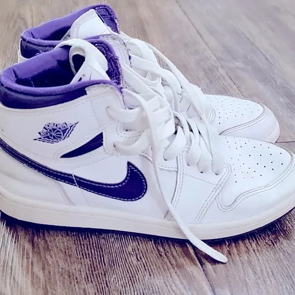 Air Jordan 1 High OG 'Court Purple Sz 6.5 Women