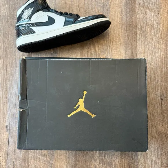 Air Jordan 1 Mid SE All Star 2021 Carbon Fiber Black White